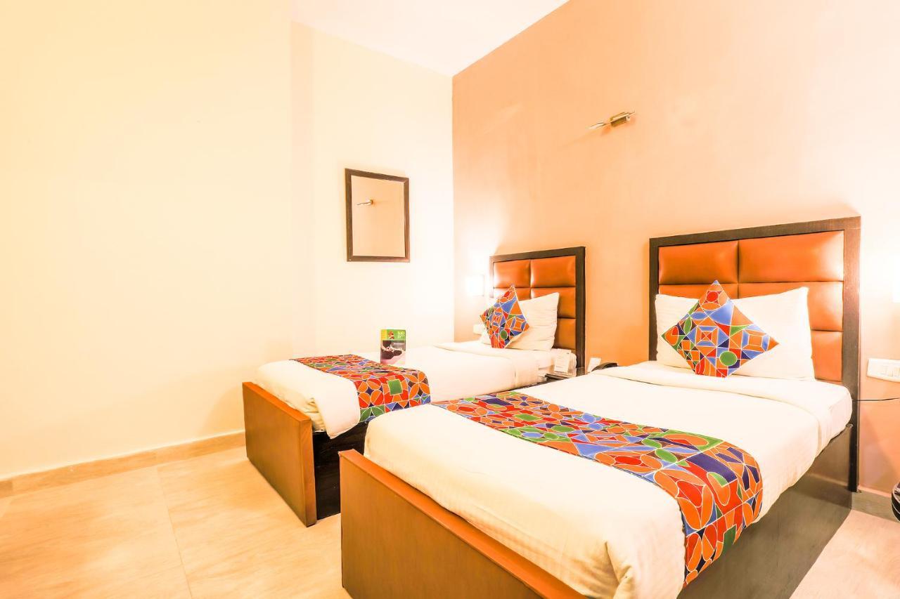 Fabhotel Conclave Boutique 뉴델리 외부 사진