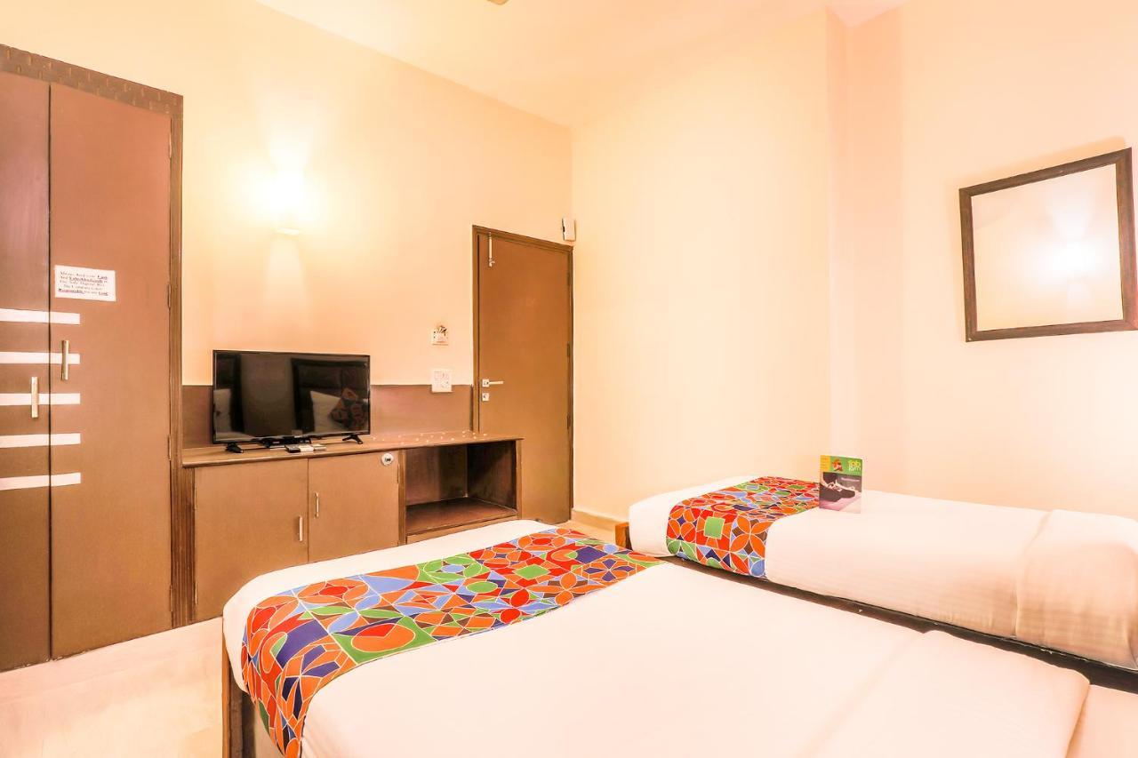 Fabhotel Conclave Boutique 뉴델리 외부 사진