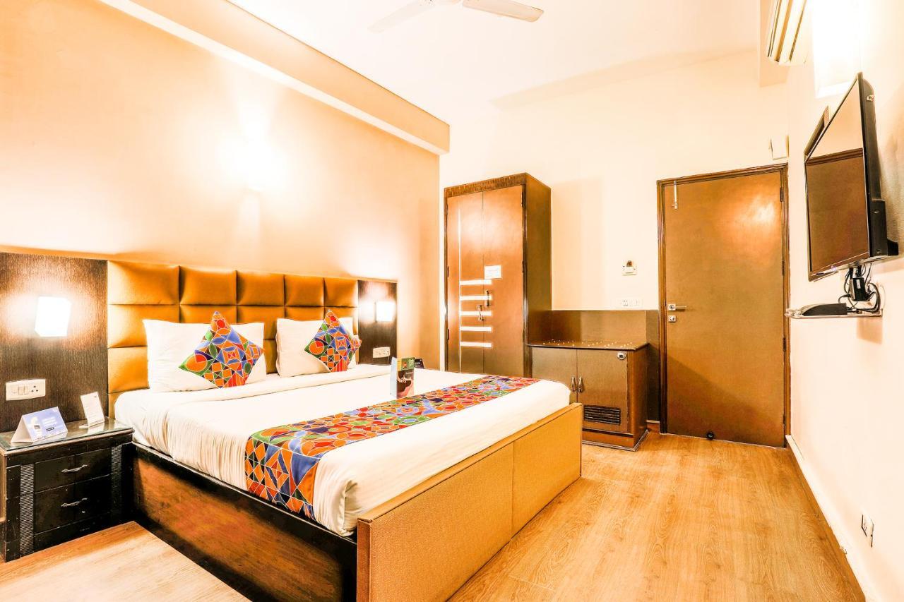 Fabhotel Conclave Boutique 뉴델리 외부 사진
