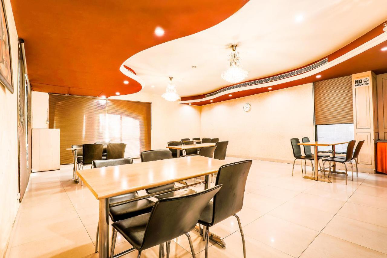Fabhotel Conclave Boutique 뉴델리 외부 사진